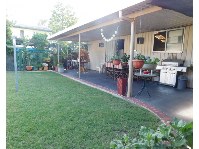 112 Blackwood Road, Manly West QLD 4179