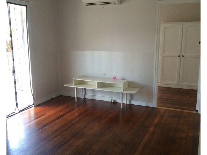 108 Moreton Avenue, Wynnum QLD 4178