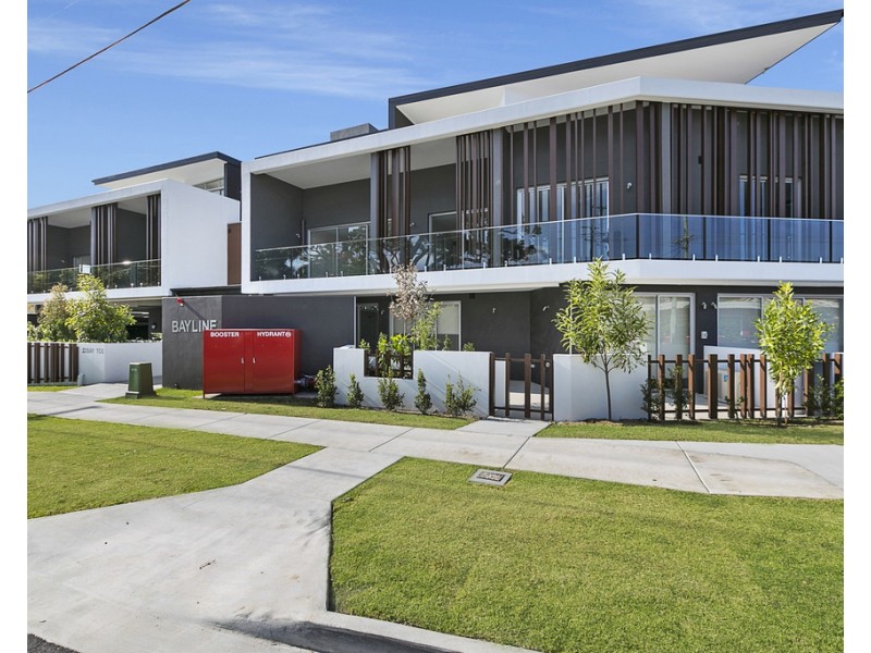 21/22 Bay Terrace, Wynnum QLD 4178