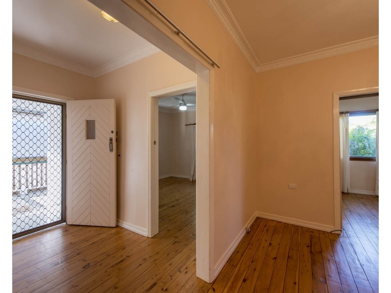 90 Solar Street, Coorparoo QLD 4151