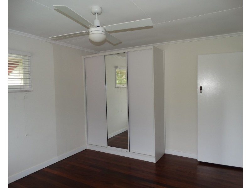 15 Pavlu Street, Wynnum West QLD 4178