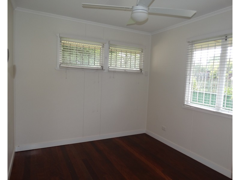 15 Pavlu Street, Wynnum West QLD 4178