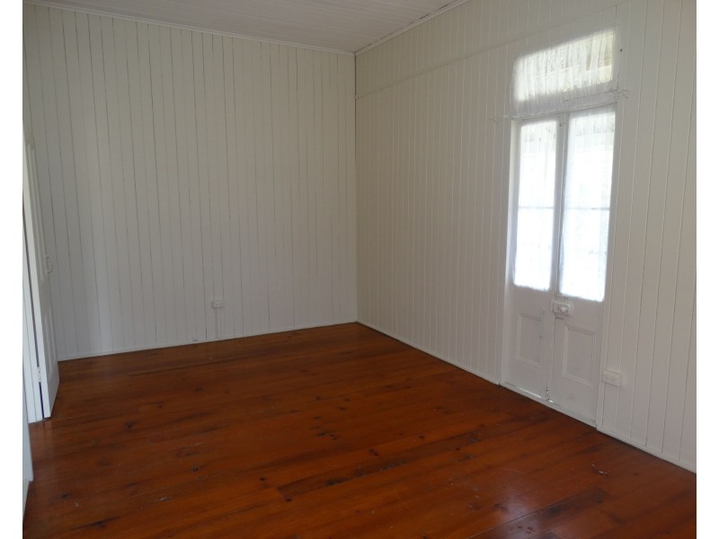 3 Armstrong Road, Cannon Hill QLD 4170