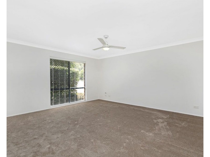 43 Brookside Place, Lota QLD 4179