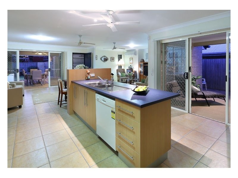 194 Pine Street, Wynnum QLD 4178