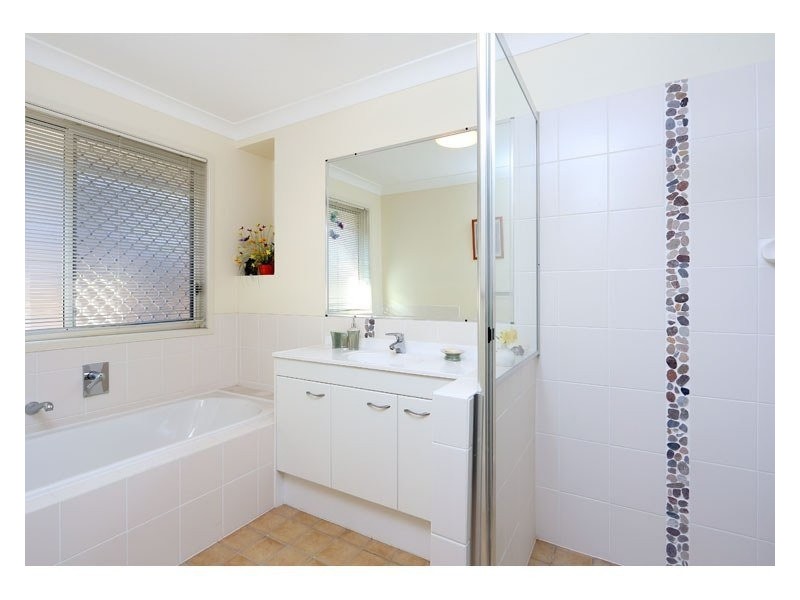 194 Pine Street, Wynnum QLD 4178