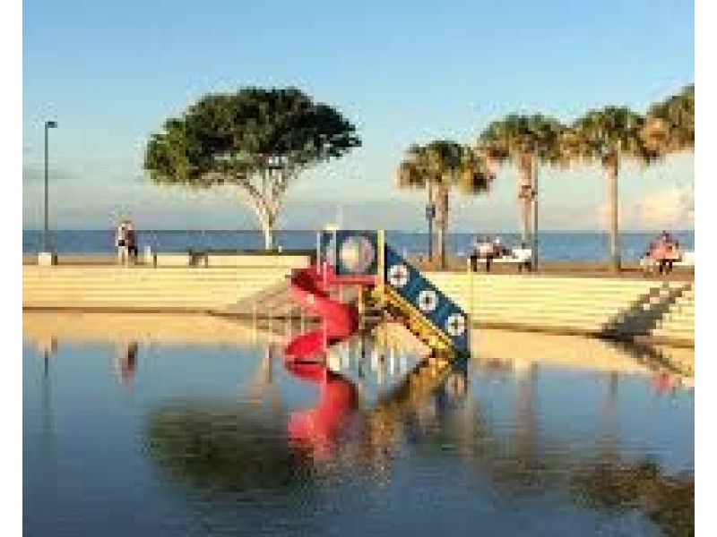 25 Chestnut Street, Wynnum QLD 4178