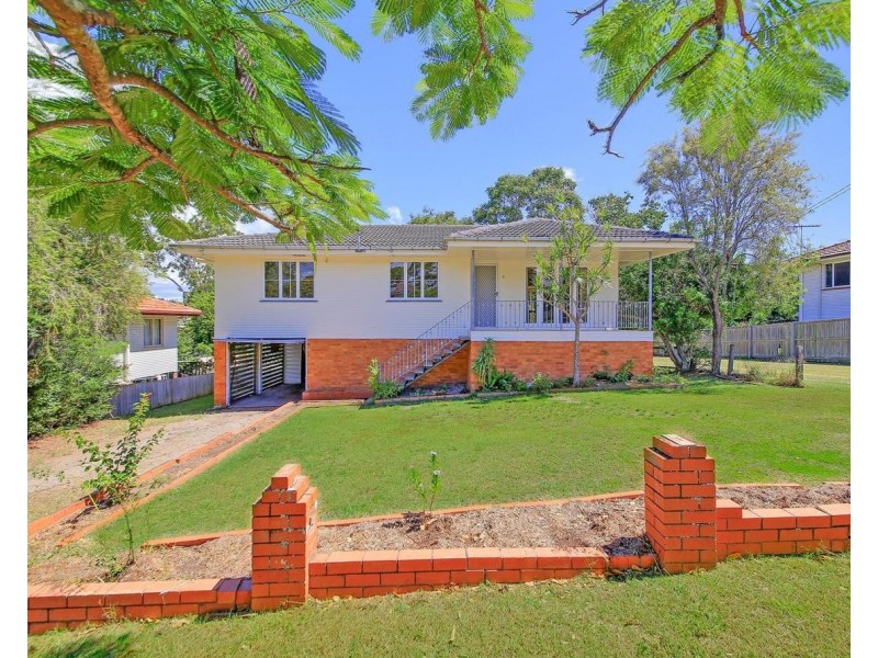 8 Ogilvie Street, Wynnum QLD 4178