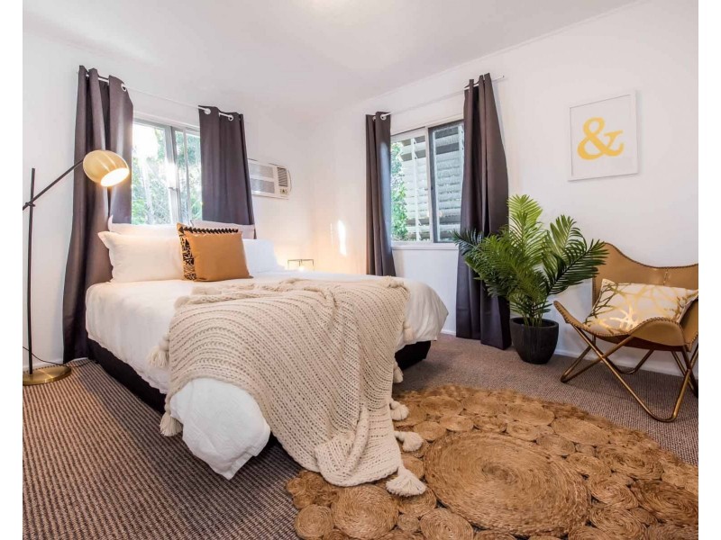 12 Downie Avenue, Bucasia QLD 4750