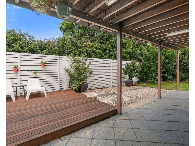 63 Gordon Parade, Manly QLD 4179