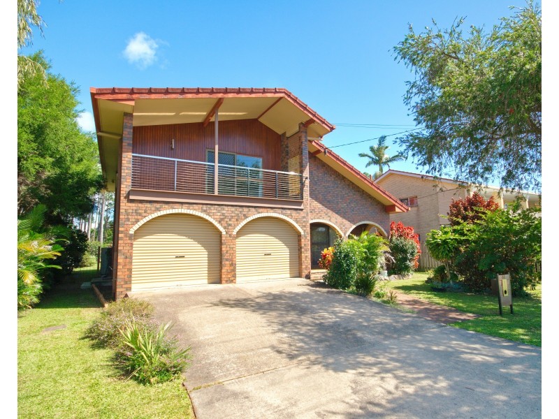 64 Makaha Drive, Birkdale QLD 4159