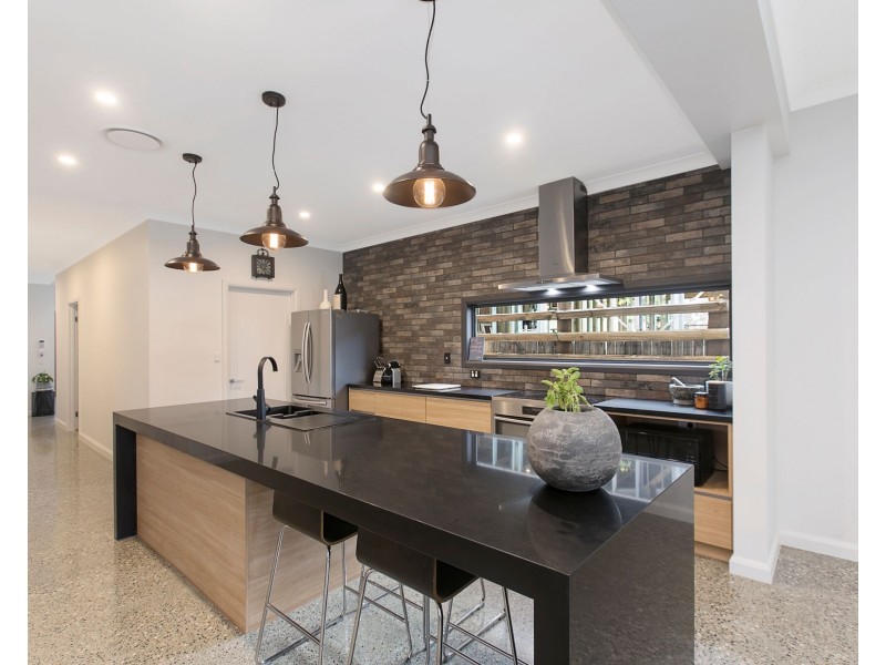 135 Blackwood Road, Manly West QLD 4179