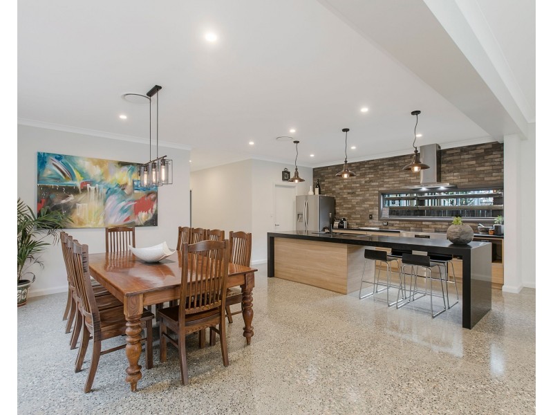 135 Blackwood Road, Manly West QLD 4179