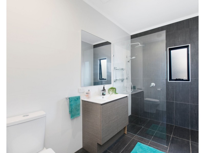 135 Blackwood Road, Manly West QLD 4179