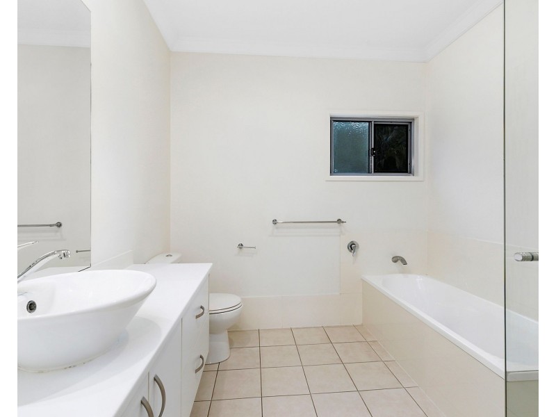 56 Petersen Street, Wynnum QLD 4178