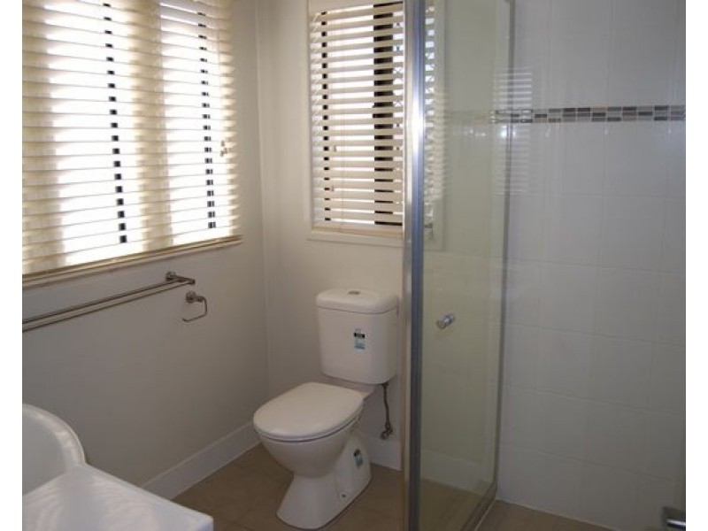 75 Whites Road, Manly West QLD 4179