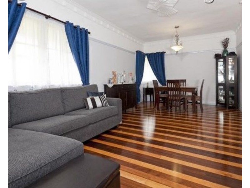 156 Wynnum North Road, Wynnum QLD 4178