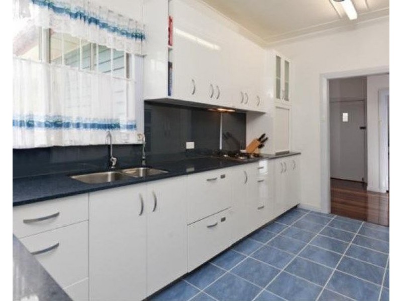 156 Wynnum North Road, Wynnum QLD 4178