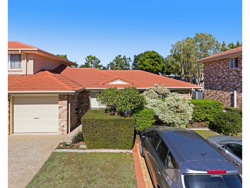 25/27 Camille Crescent, Wynnum West QLD 4178