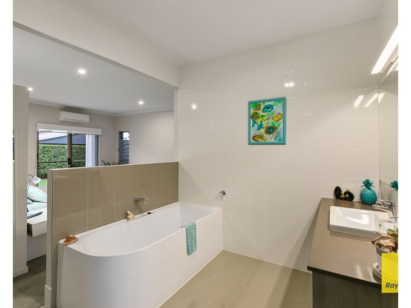 34A Duncan Street, Wynnum West QLD 4178