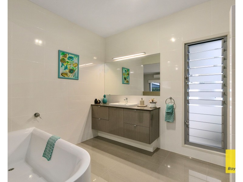 34A Duncan Street, Wynnum West QLD 4178