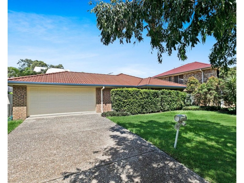 43 Brookside Place, Lota QLD 4179