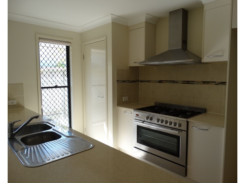 24 Worchester Crescent, Wakerley QLD 4154