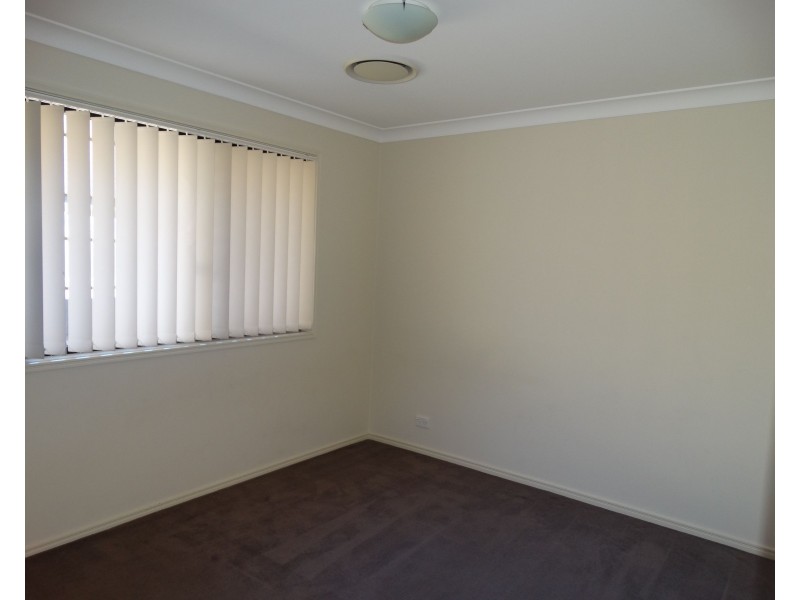 24 Worchester Crescent, Wakerley QLD 4154