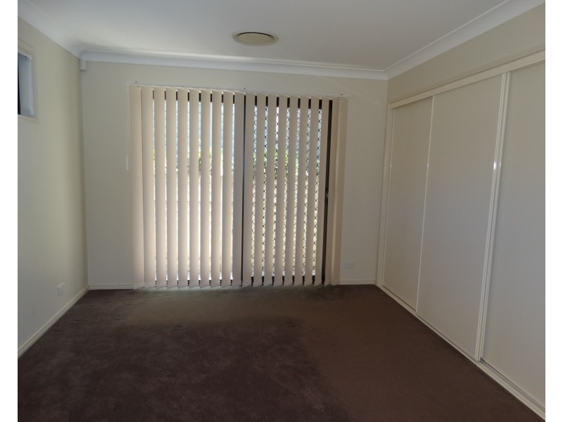 24 Worchester Crescent, Wakerley QLD 4154