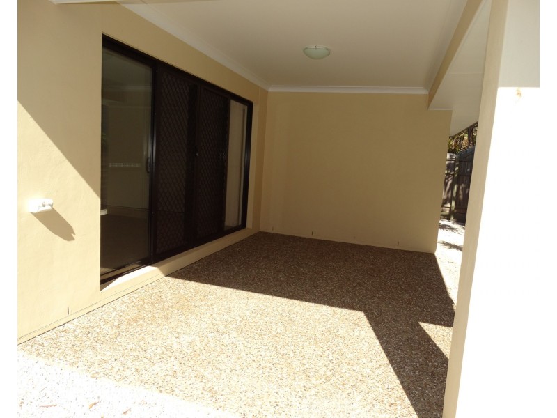 24 Worchester Crescent, Wakerley QLD 4154