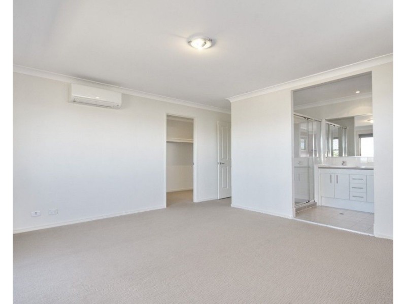 103 Kamarin Street, Manly West QLD 4179