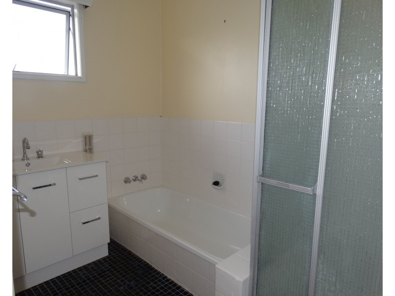 51 Stewart Parade, Manly QLD 4179