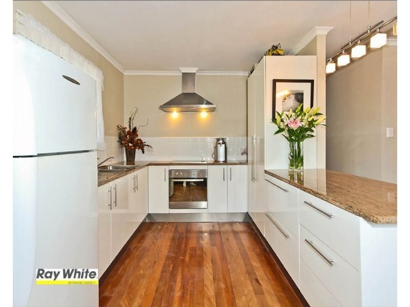 17 Meilandt Street, Wynnum QLD 4178
