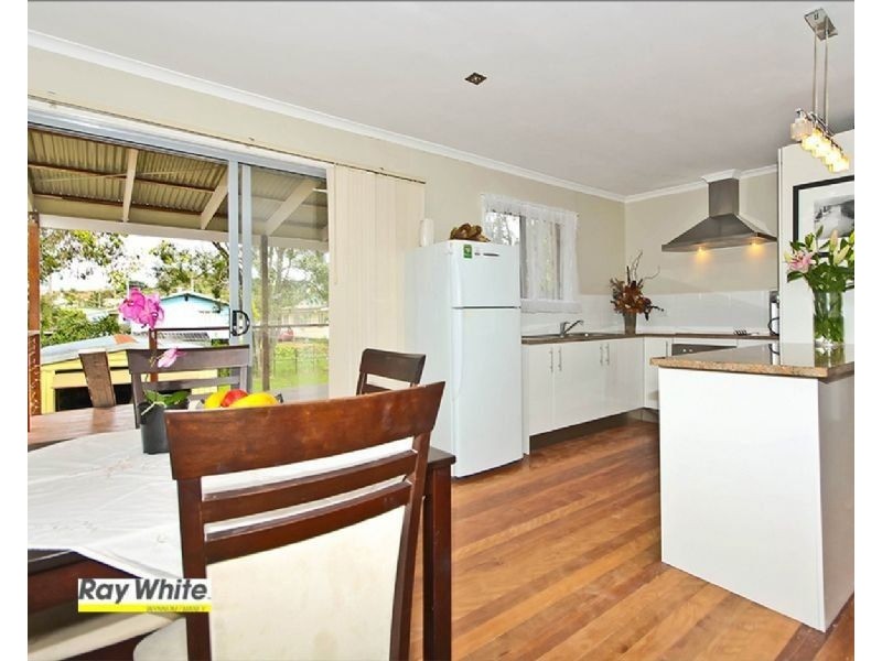 17 Meilandt Street, Wynnum QLD 4178
