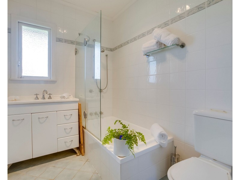 13 Jellicoe Street, Manly West QLD 4179