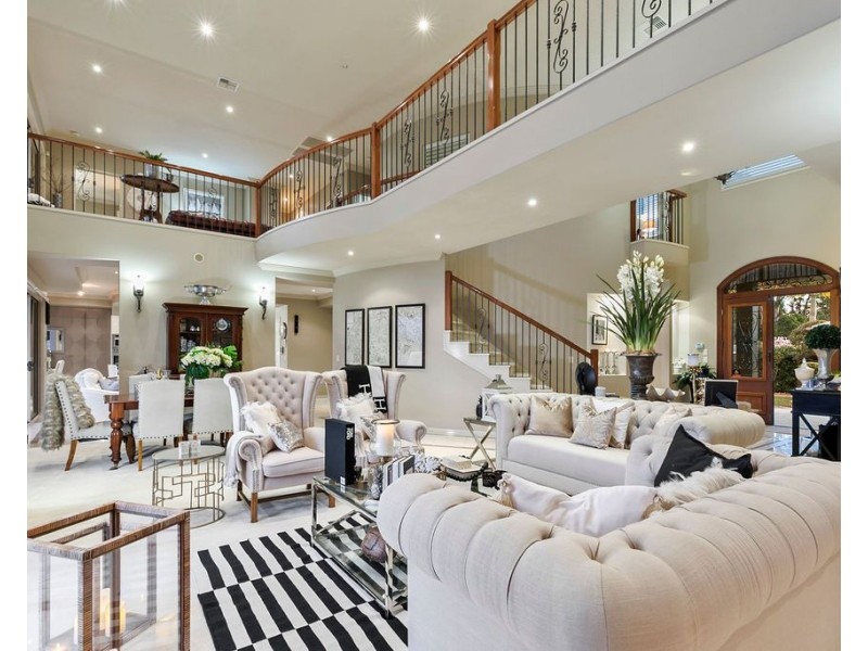 12 Alverna Close, Wynnum QLD 4178