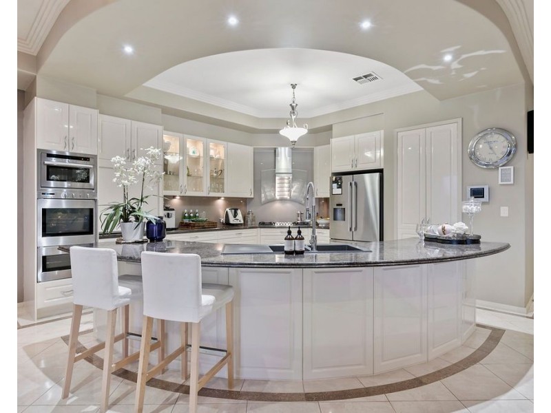 12 Alverna Close, Wynnum QLD 4178