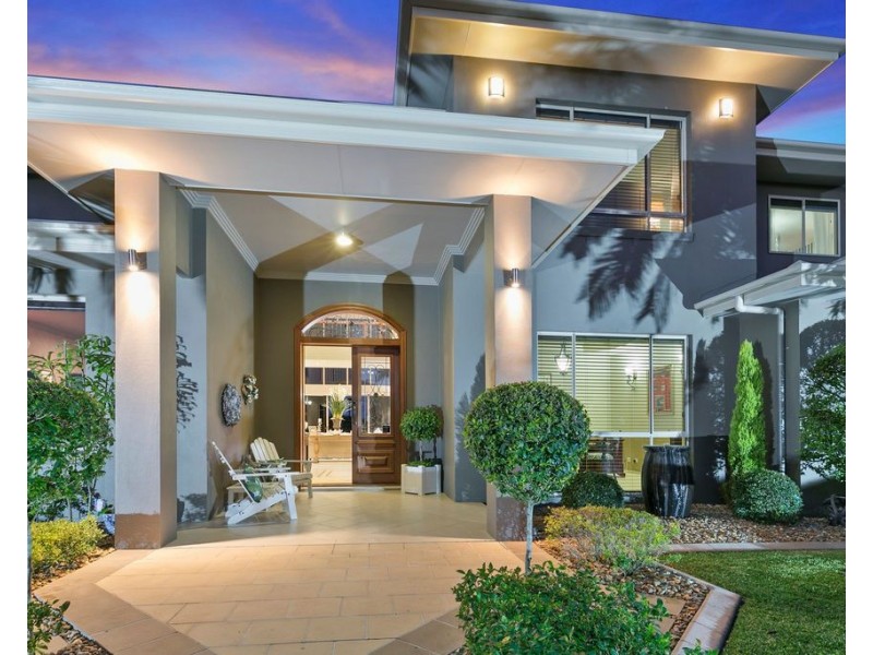 12 Alverna Close, Wynnum QLD 4178