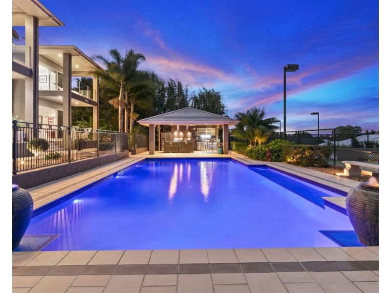 12 Alverna Close, Wynnum QLD 4178