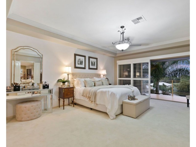 12 Alverna Close, Wynnum QLD 4178