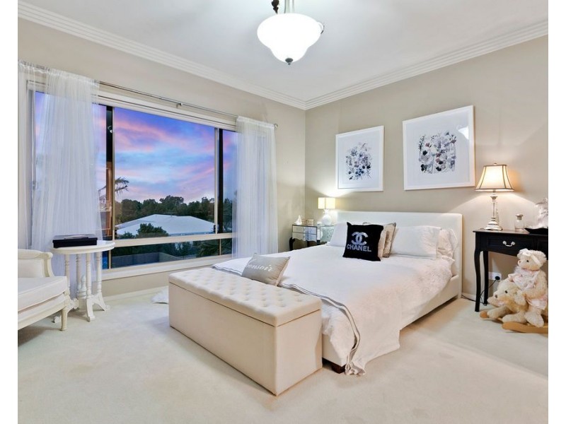 12 Alverna Close, Wynnum QLD 4178