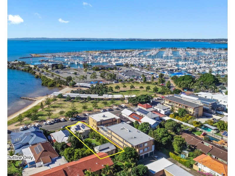 413 Esplanade, Manly QLD 4179