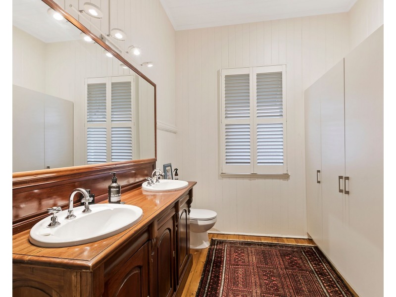 413 Esplanade, Manly QLD 4179