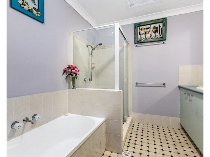 42/7A Copernicus Street, Wynnum West QLD 4178