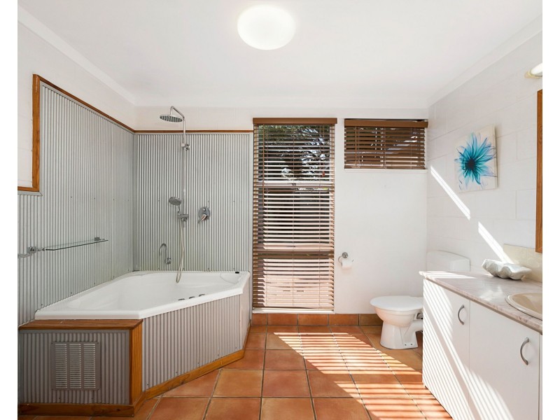 264 Wondall Road, Manly West QLD 4179