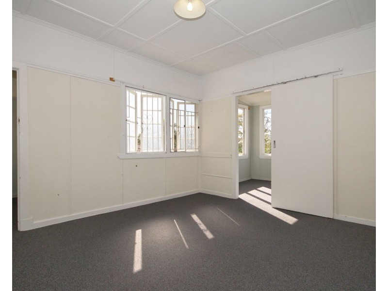 10 Crown Street, Wynnum QLD 4178