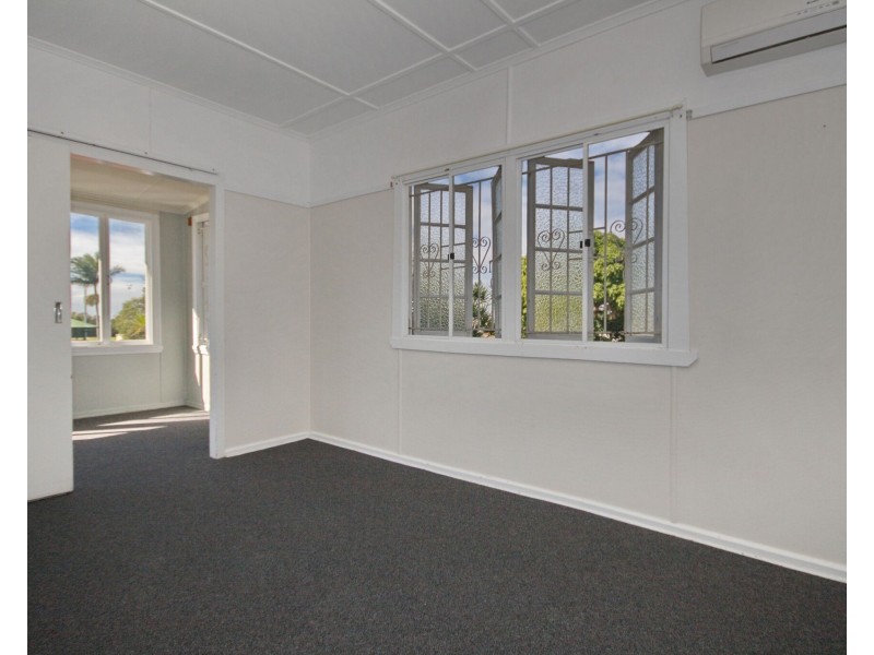 10 Crown Street, Wynnum QLD 4178