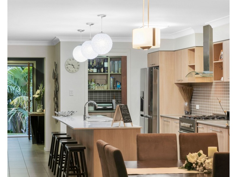 24 Gumdale Street, Wakerley QLD 4154