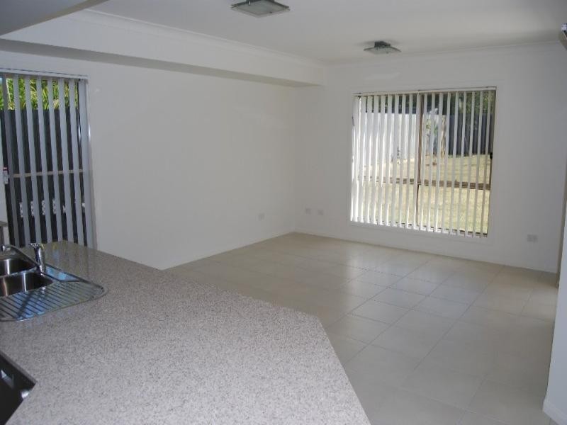 58 Yarra Road, Wakerley QLD 4154