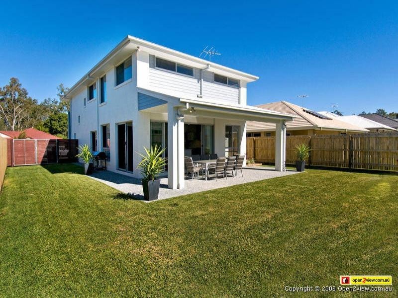 11 Sylvateere Crescent, Wakerley QLD 4154